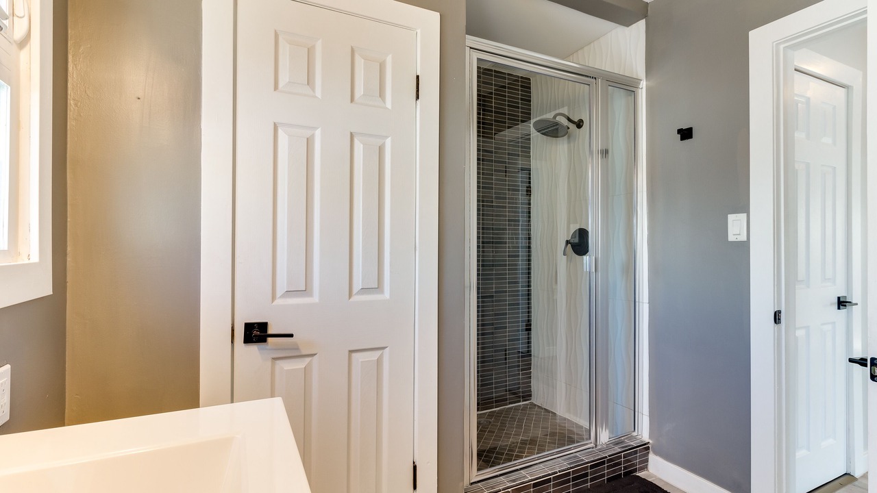 Photo of Bathroom in San Fernando