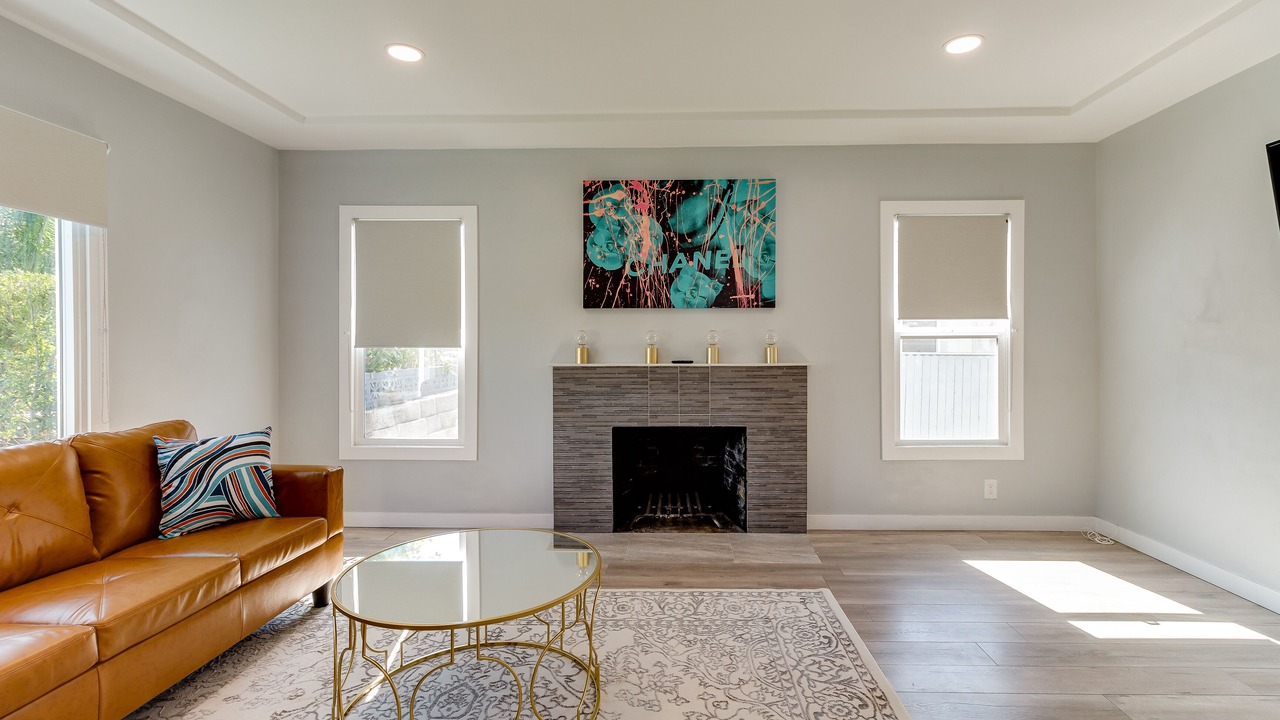 Photo of Livingroom in San Fernando