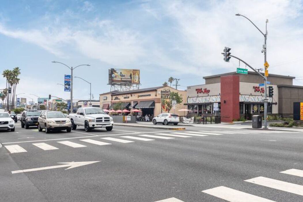 Photo of Others in Belmont Shore