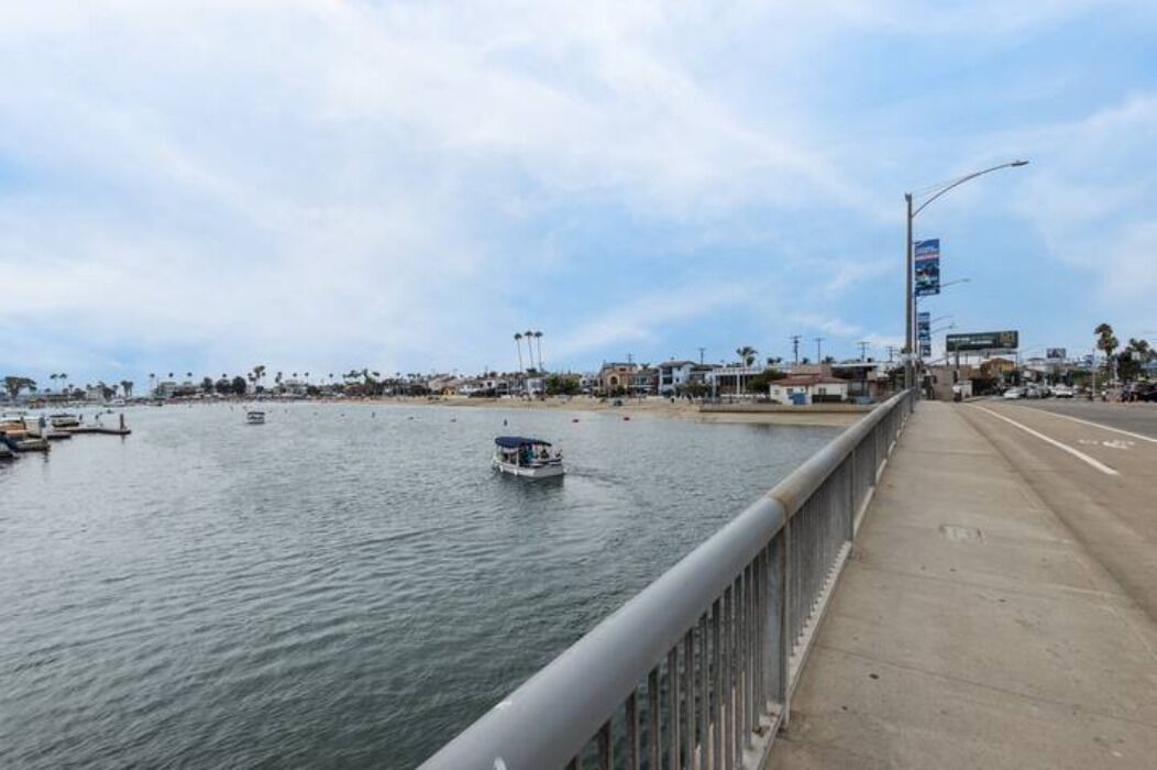 Photo of Others in Belmont Shore