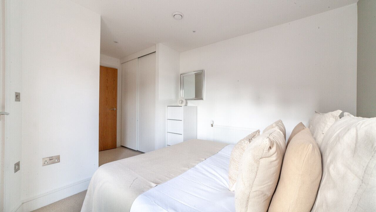 Photo of Bedroom in Limehouse
