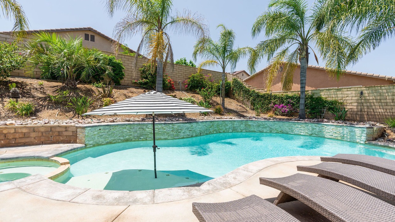 Photo of Outdoor in Corona