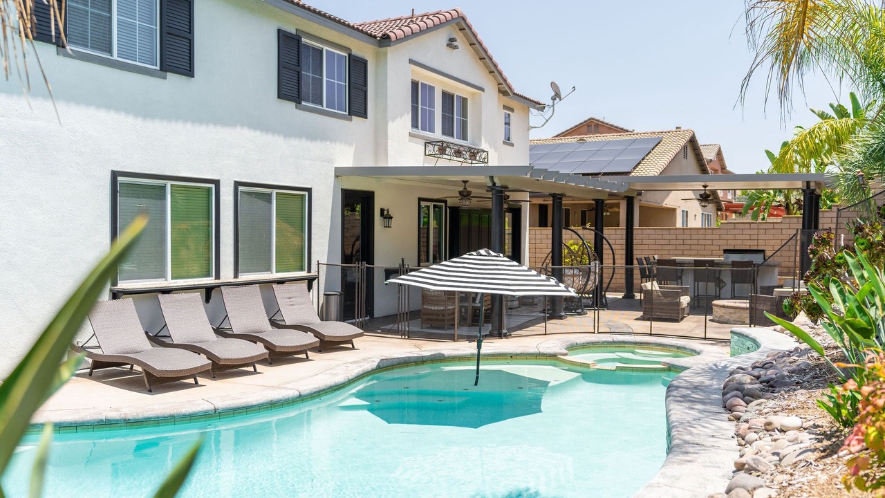 Photo of Outdoor in Corona