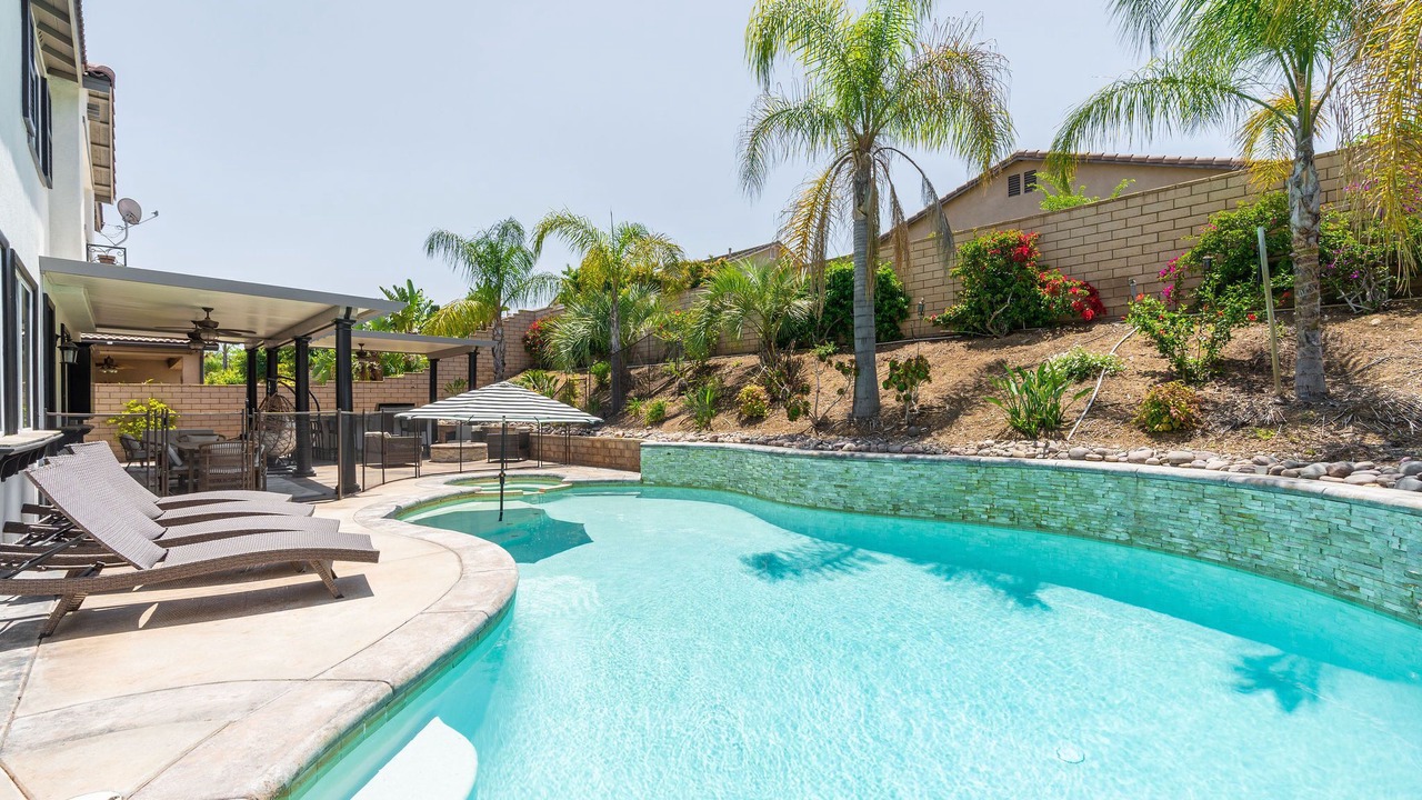 Photo of Outdoor in Corona