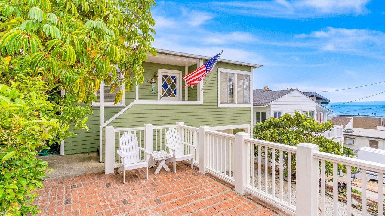 Photo of Patio Balcony in South Laguna