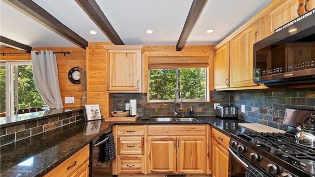 Photo of Kitchen in Lake Arrowhead