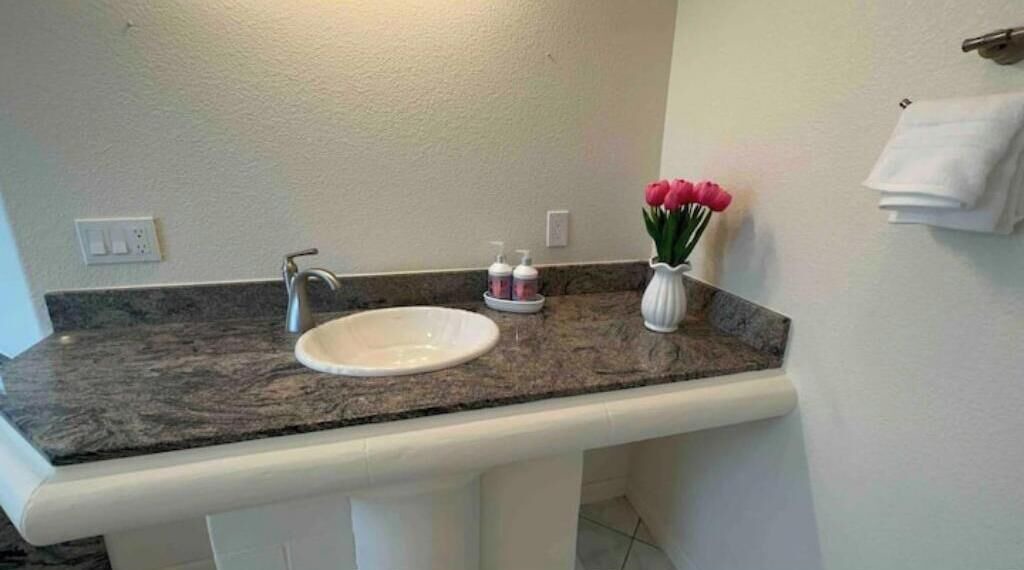Photo of Bathroom in Tracy