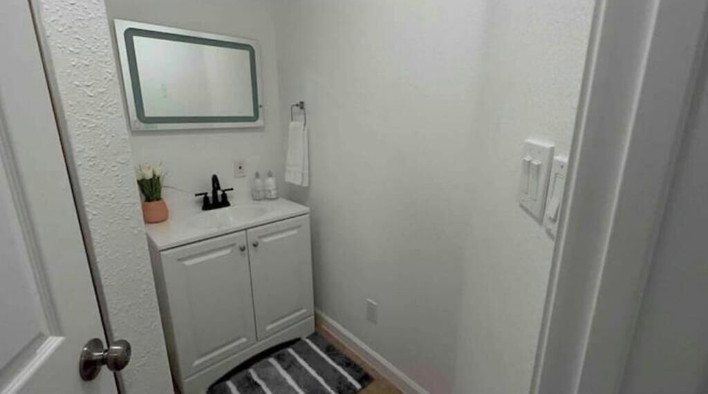 Photo of Bathroom in Tracy