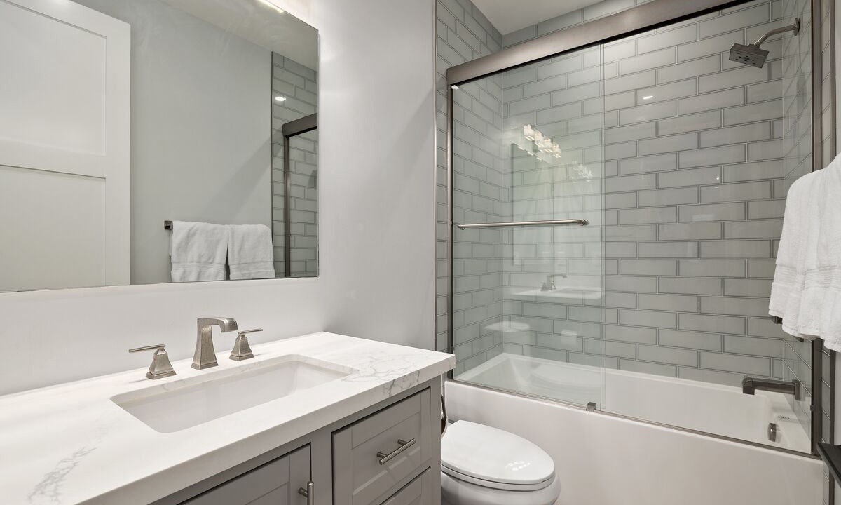 Photo of Bathroom in South Mission Beach