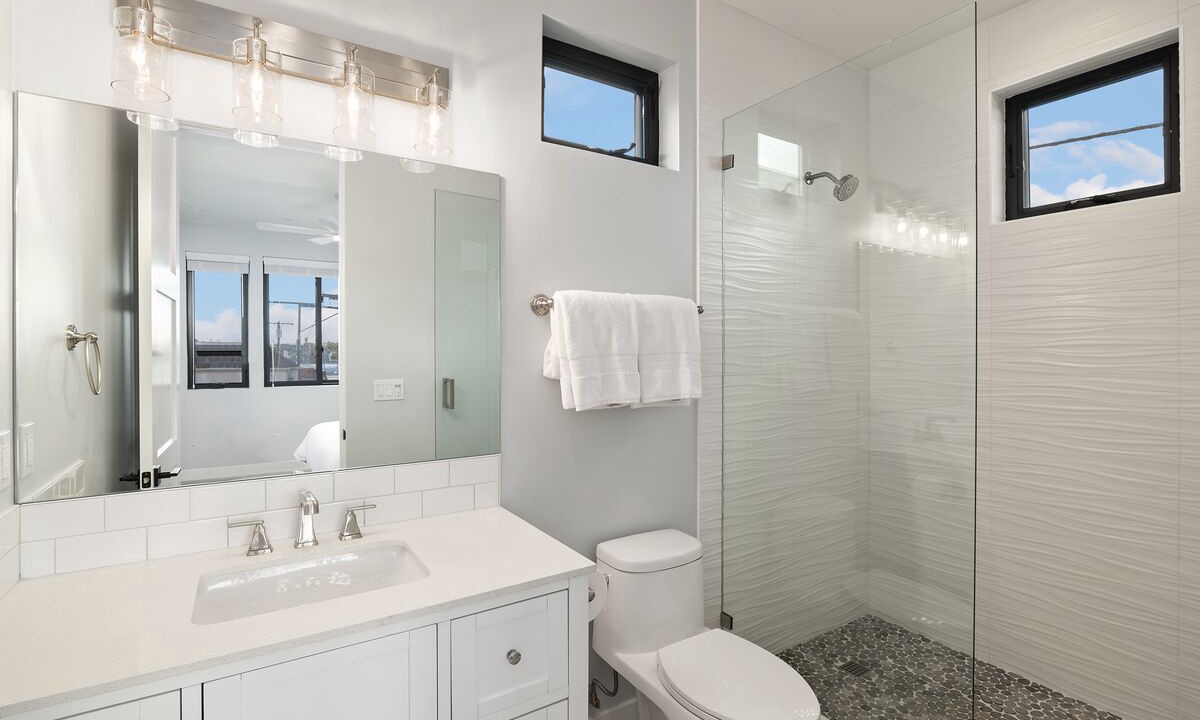 Photo of Bathroom in South Mission Beach