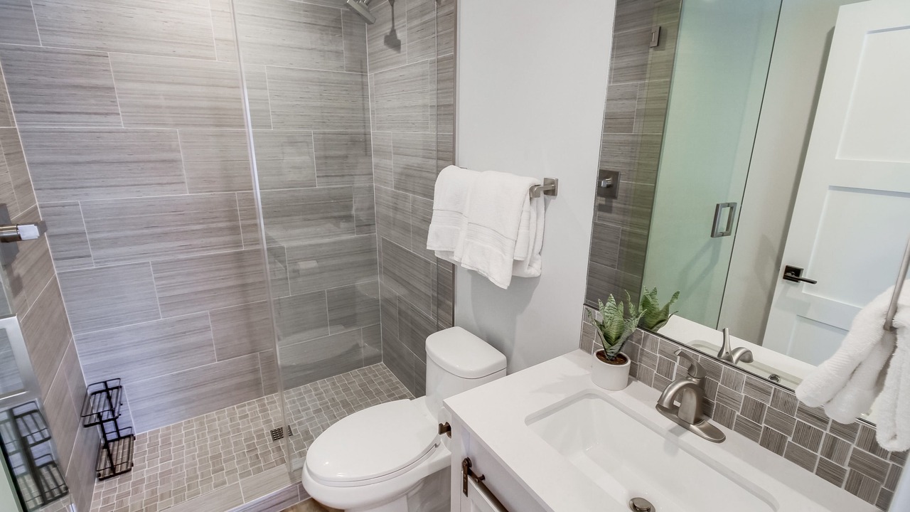Photo of Bathroom in South Mission Beach