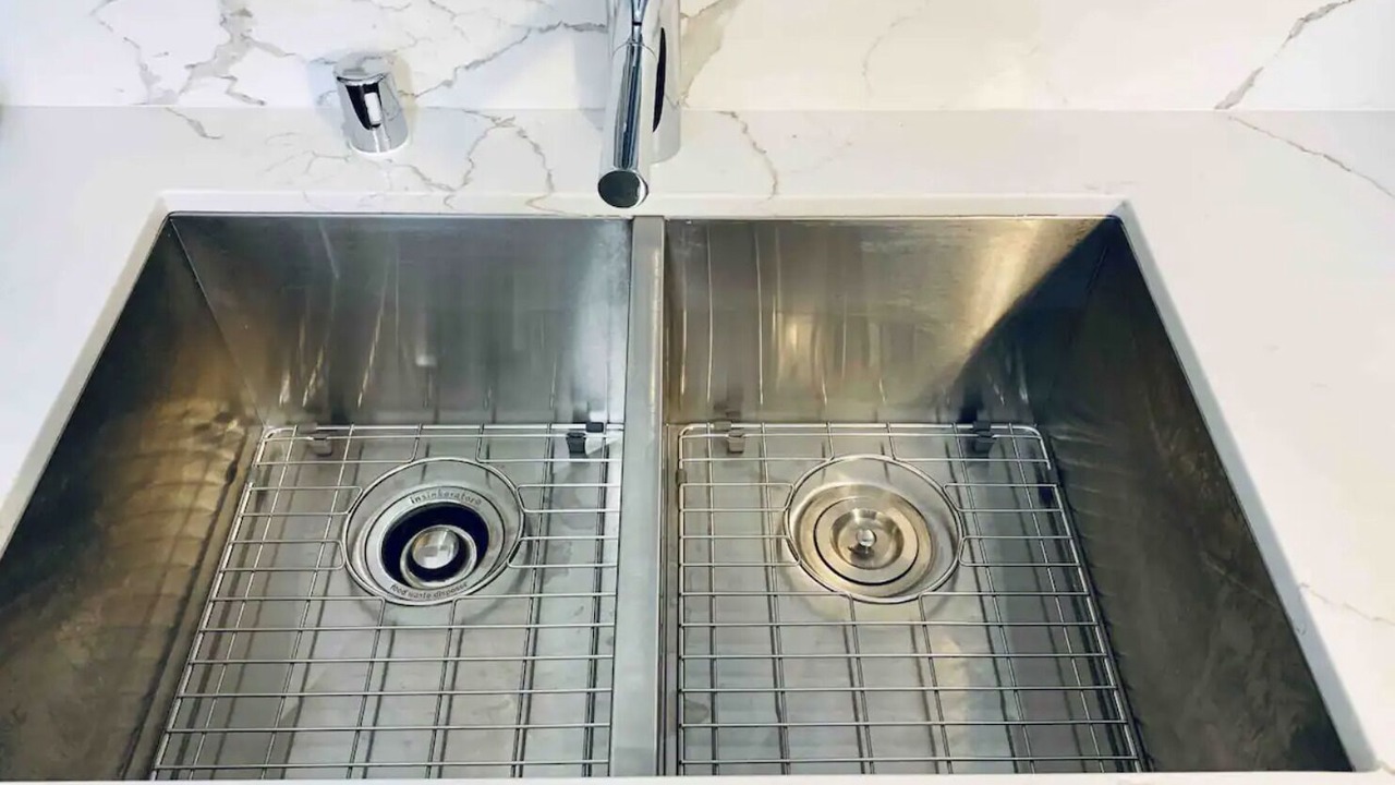Photo of Bathroom in Belmont Shore