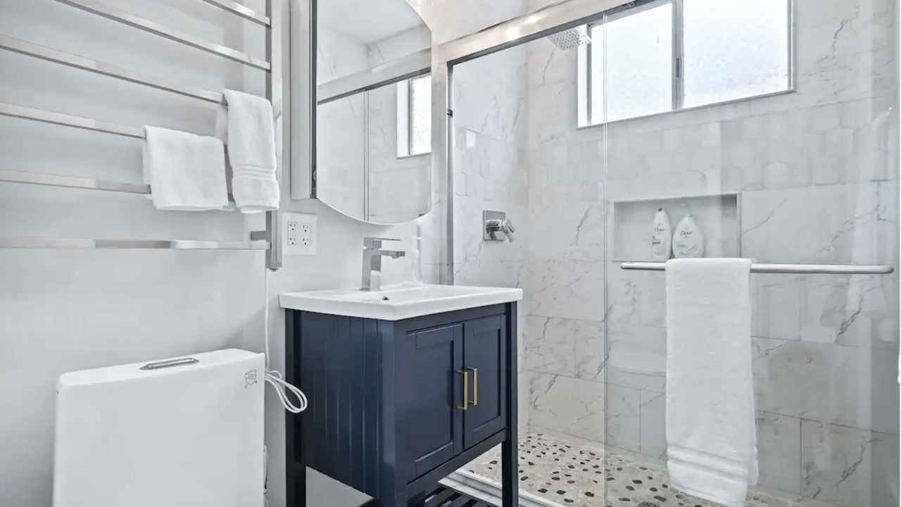 Photo of Bathroom in Belmont Shore