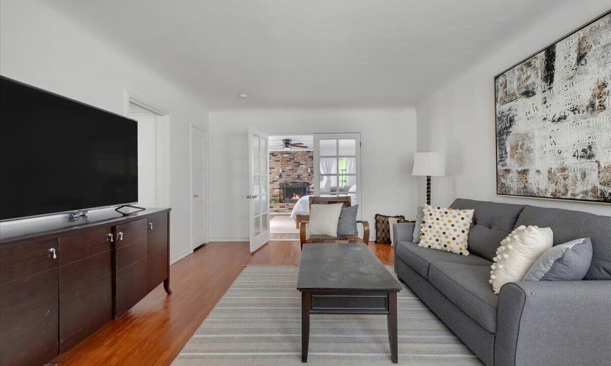 Photo of Livingroom in View Park-Windsor Hills
