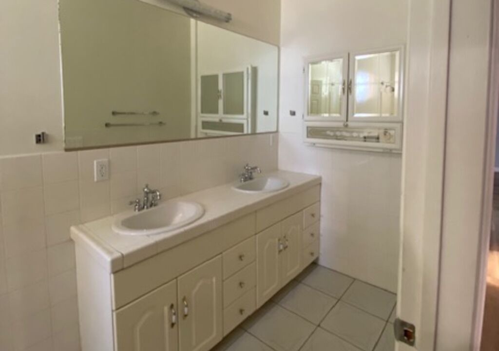 Photo of Bathroom in Panorama City