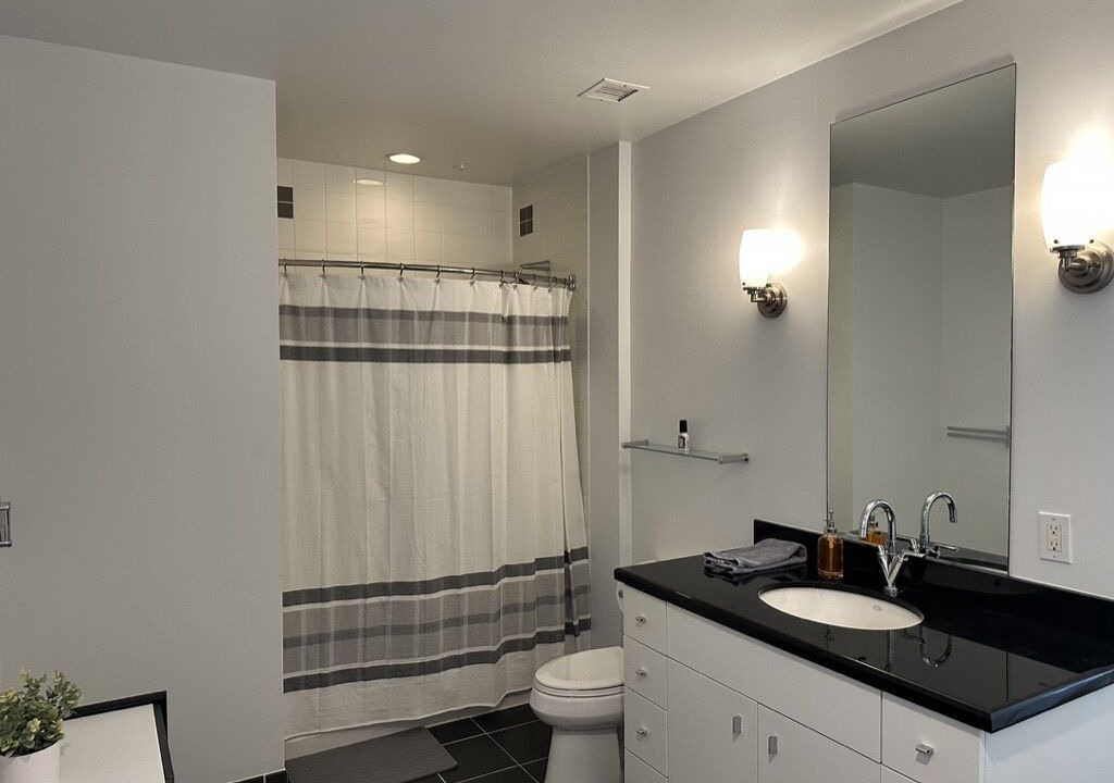 Photo of Bathroom in City West