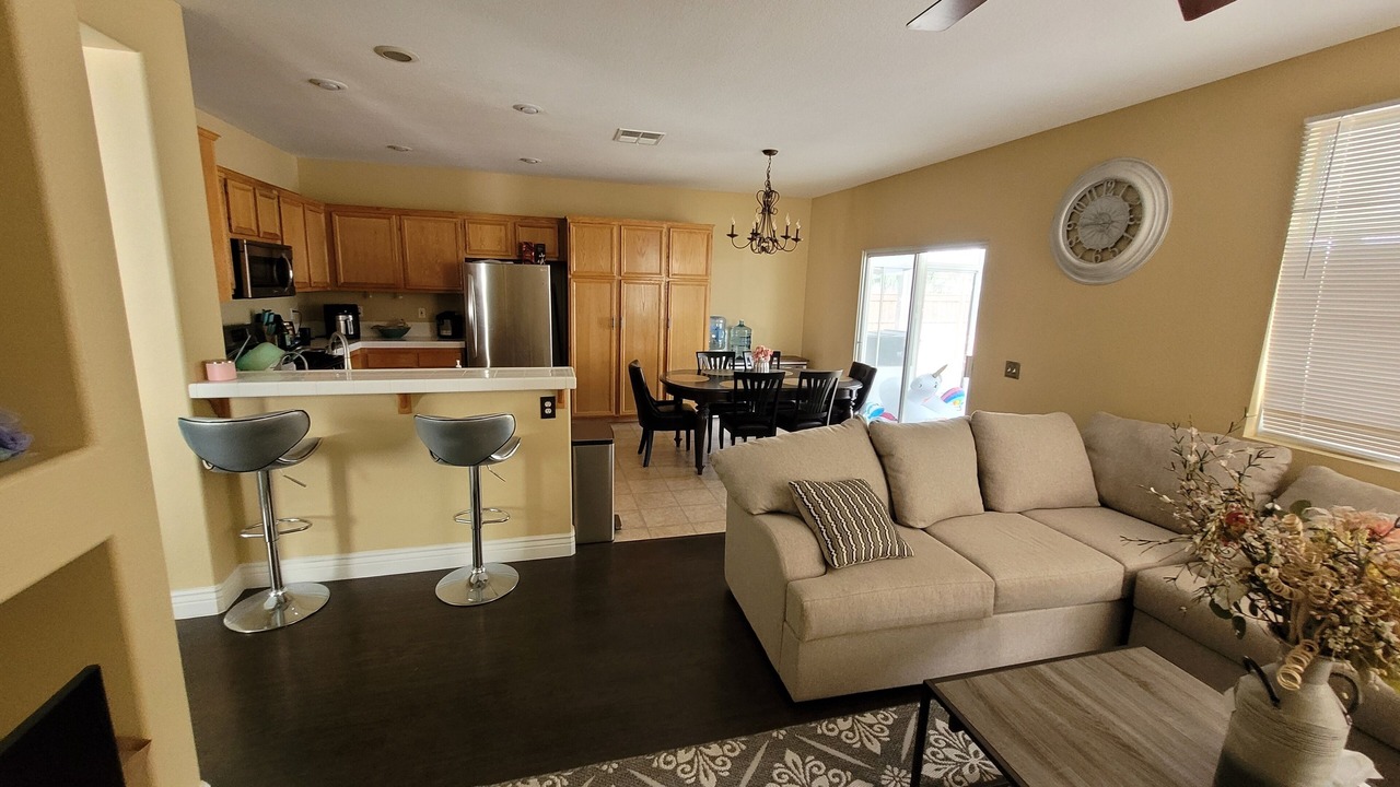 Photo of Livingroom in Sun City