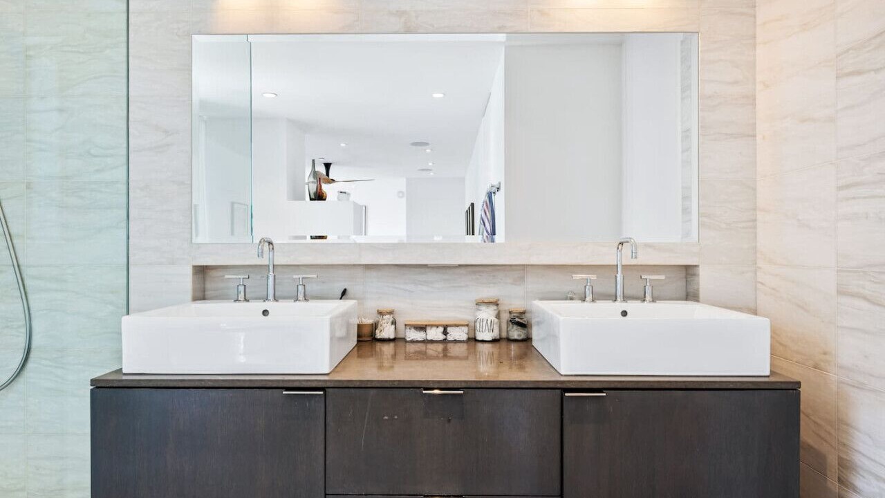 Photo of Bathroom in The Strand