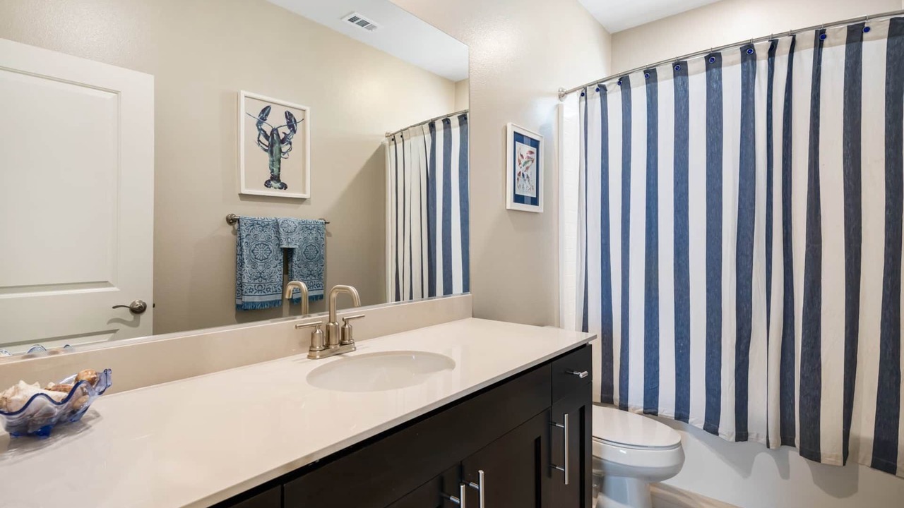 Photo of Bathroom in Valley Center