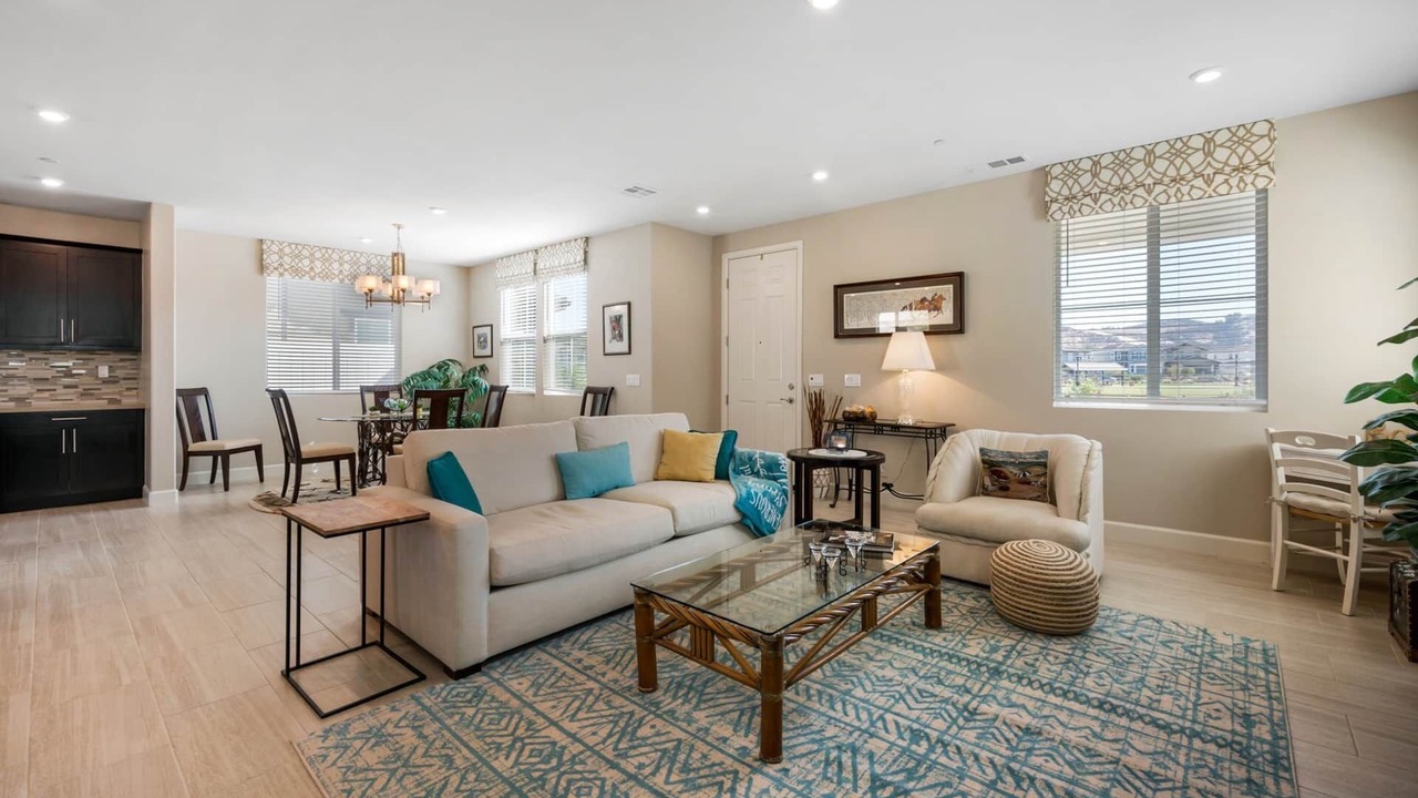Photo of Livingroom in Valley Center