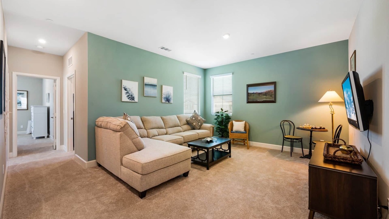 Photo of Livingroom in Valley Center