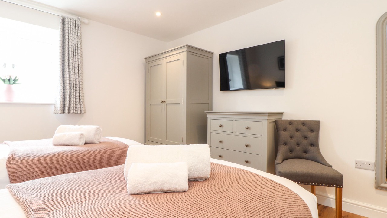 Photo of Bedroom in Helford Passage