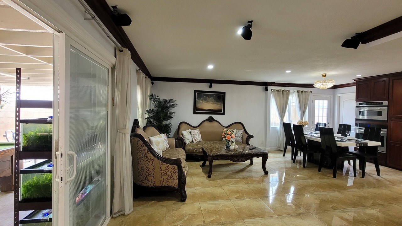 Photo of Livingroom in Fountain Valley