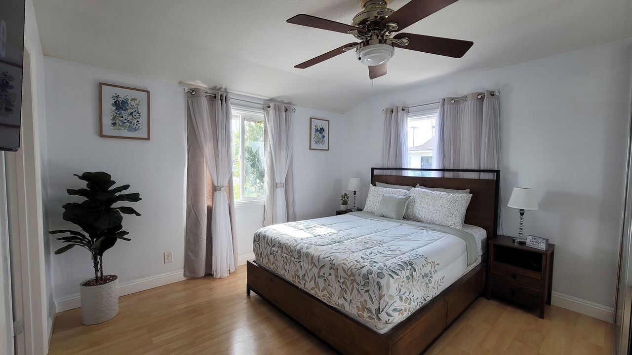 Photo of Bedroom in Fountain Valley