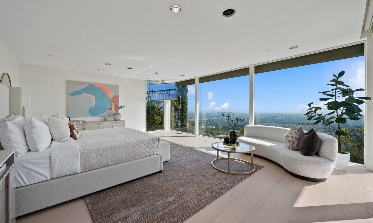 Photo of Bedroom in Trousdale Estates