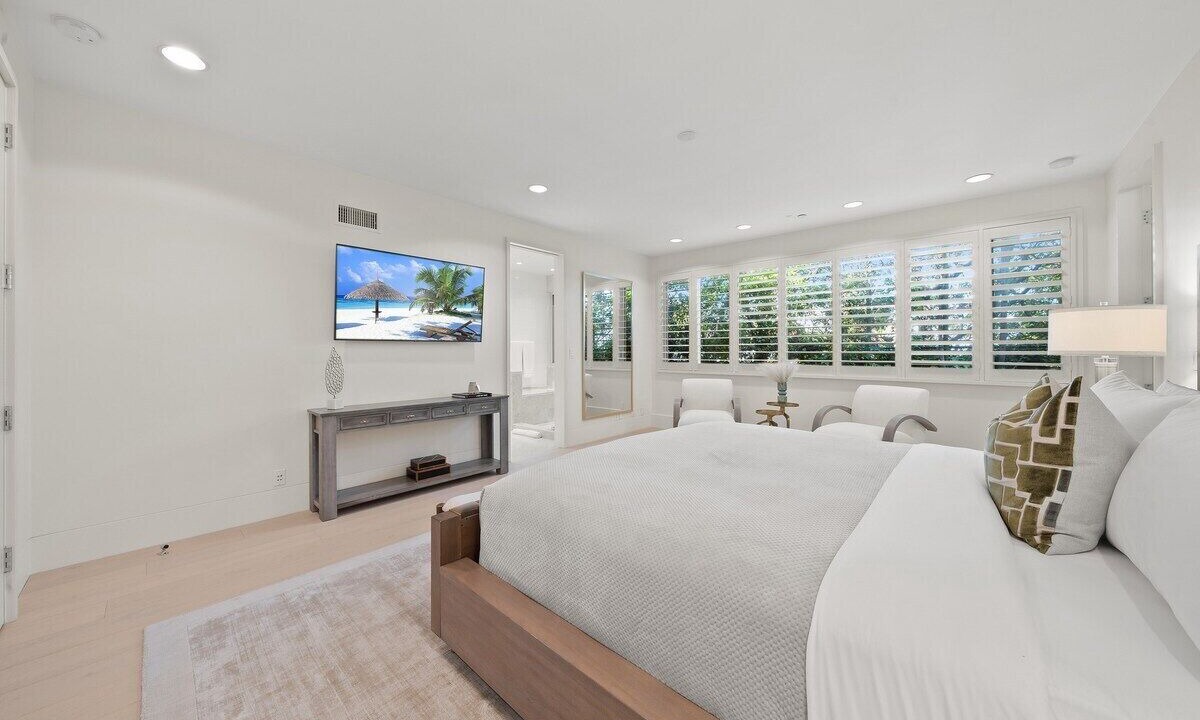 Photo of Bedroom in Trousdale Estates