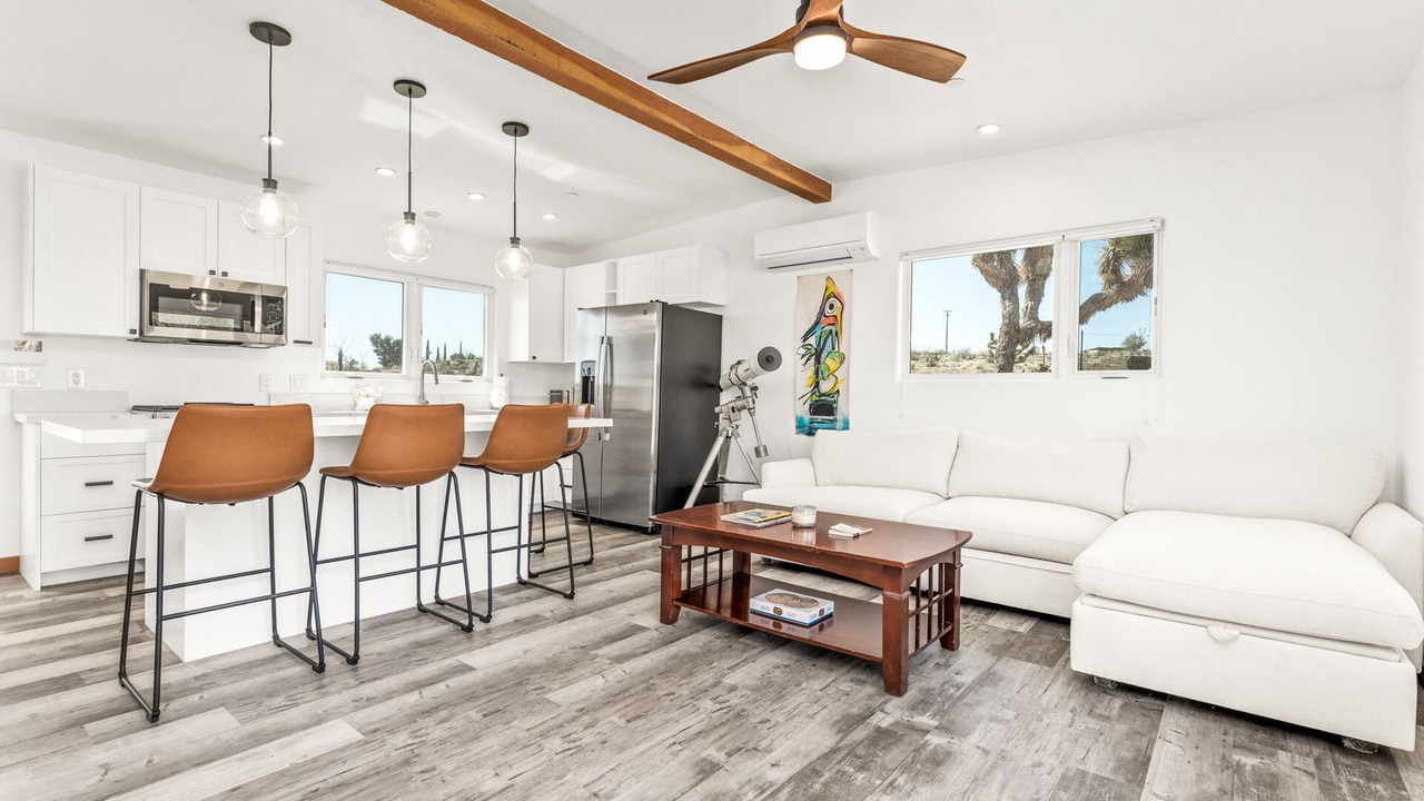 Photo of Livingroom in Yucca Valley