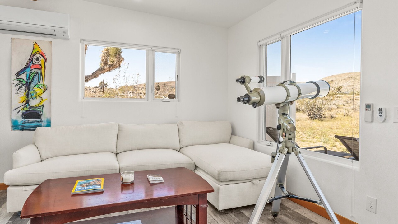 Photo of Livingroom in Yucca Valley