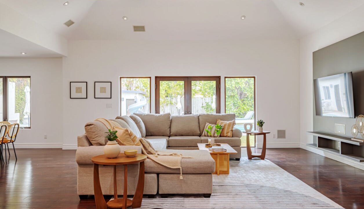 Photo of Livingroom in Sherman Oaks