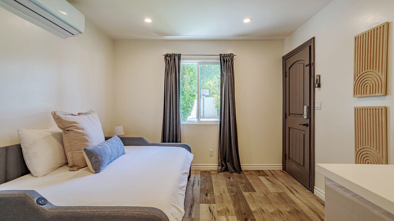 Photo of Bedroom in Sherman Oaks