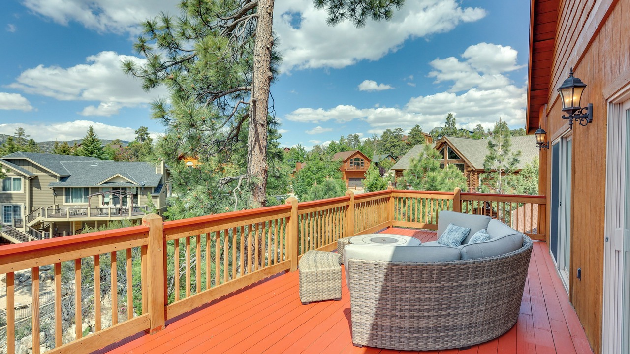 Photo of Outdoor in Castle Glen Estates