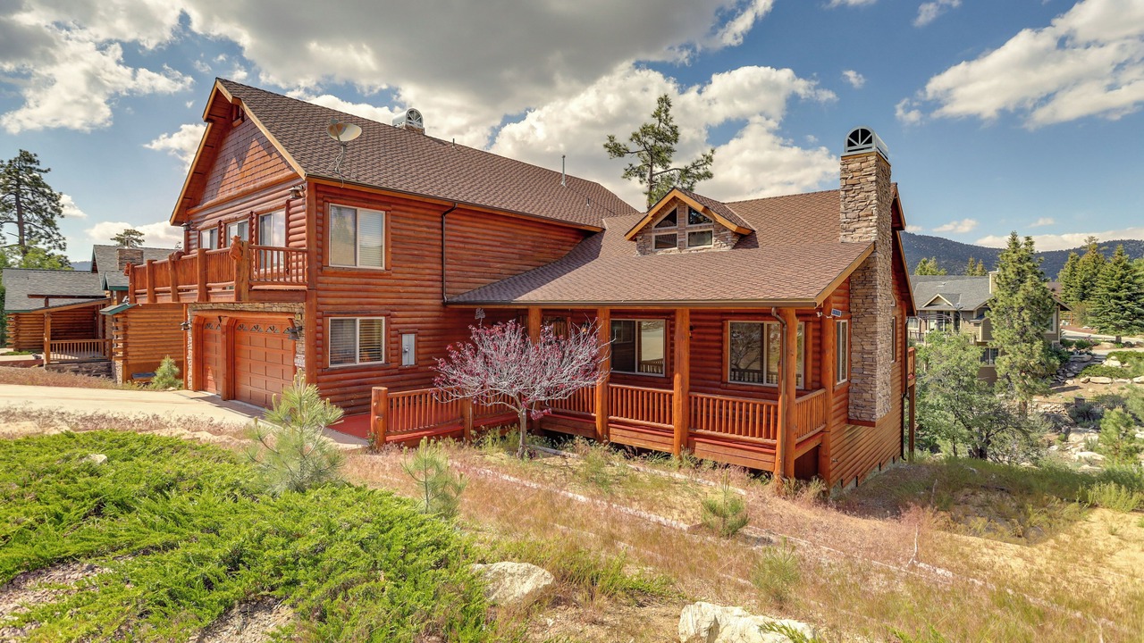 Photo of Outdoor in Castle Glen Estates