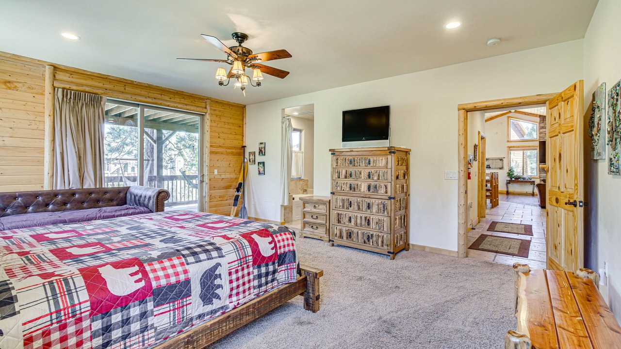 Photo of Bedroom in Castle Glen Estates