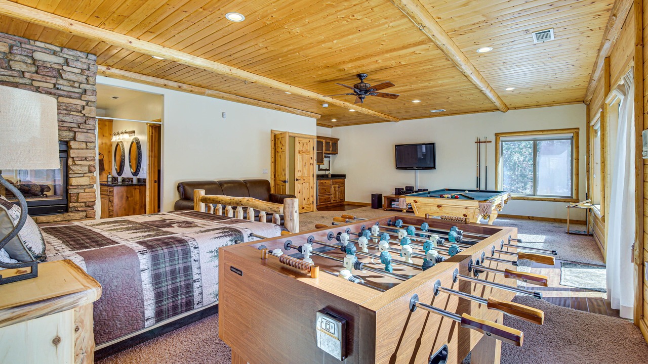 Photo of Bedroom in Castle Glen Estates