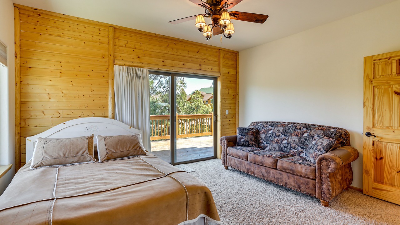 Photo of Bedroom in Castle Glen Estates