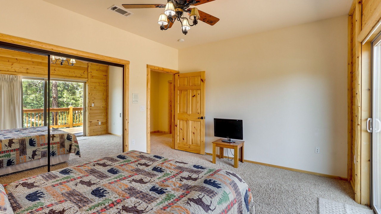 Photo of Bedroom in Castle Glen Estates