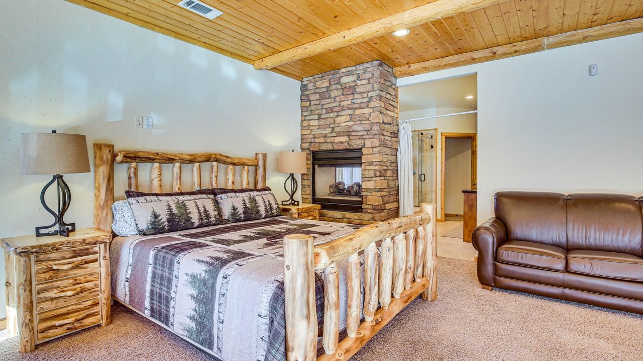 Photo of Bedroom in Castle Glen Estates