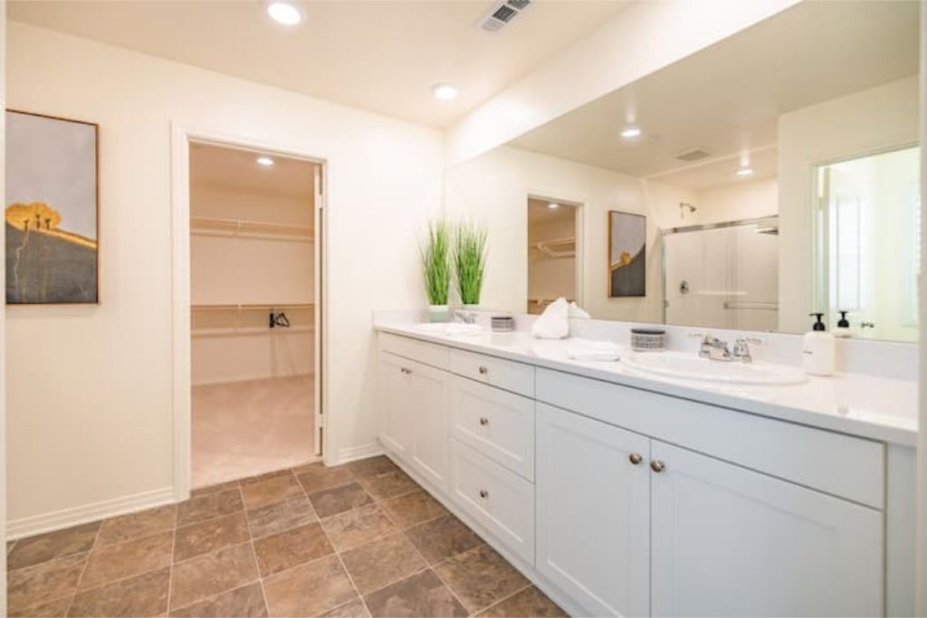 Photo of Bathroom in Jurupa Valley