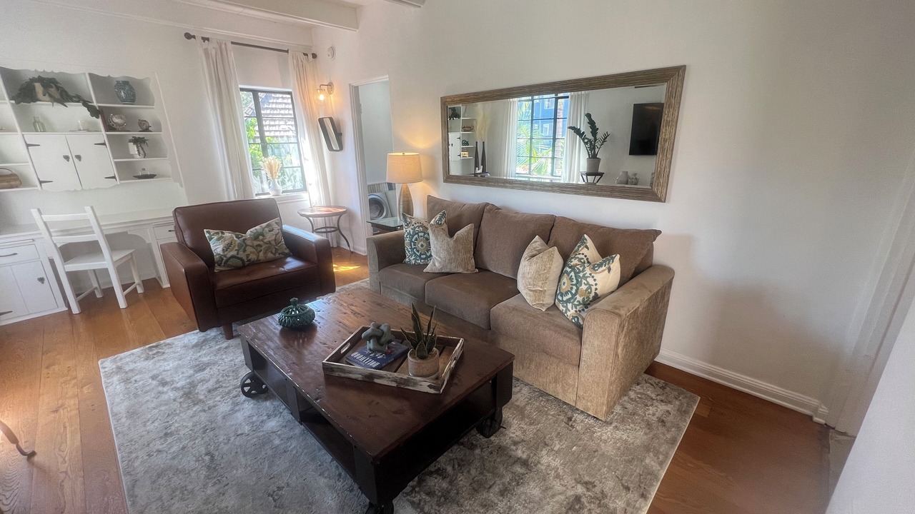 Photo of Livingroom in Hollywood Hills