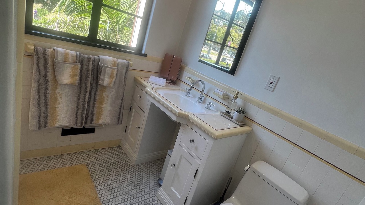 Photo of Bathroom in Hollywood Hills