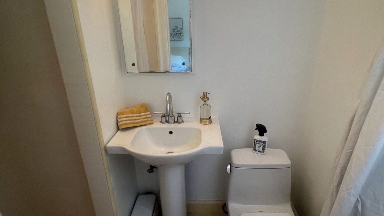 Photo of Bathroom in Hollywood Hills