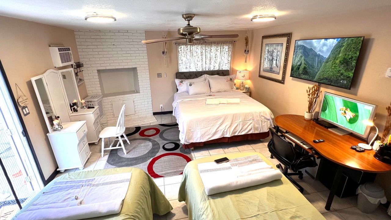 Photo of Bedroom in El Monte