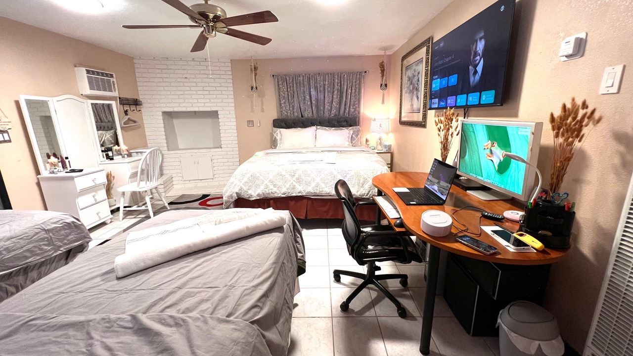 Photo of Bedroom in El Monte