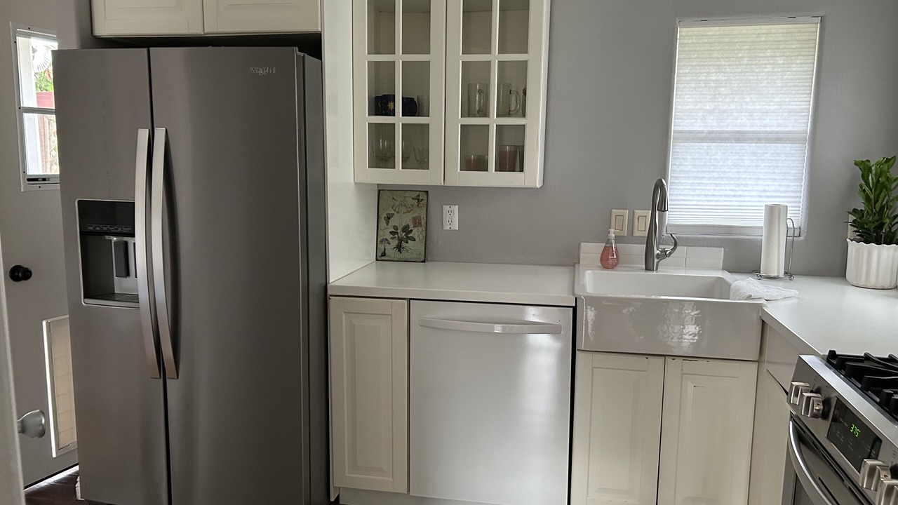Photo of Kitchen in East Side Costa Mesa
