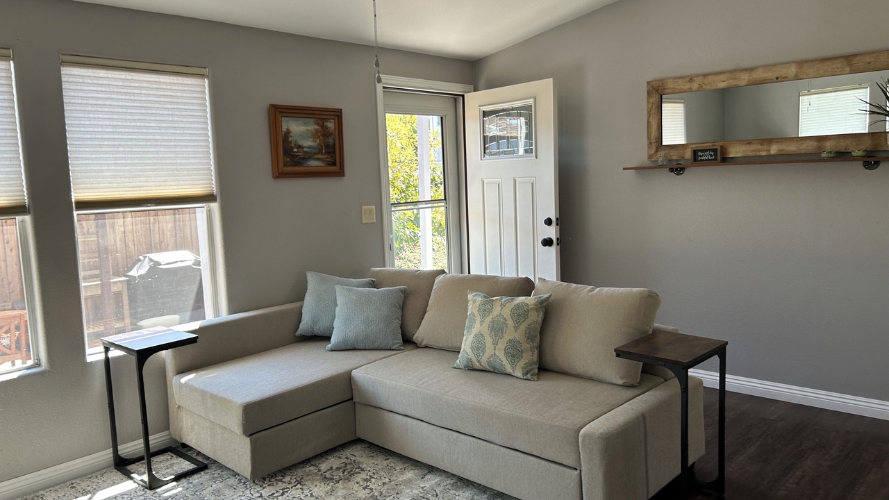 Photo of Livingroom in East Side Costa Mesa