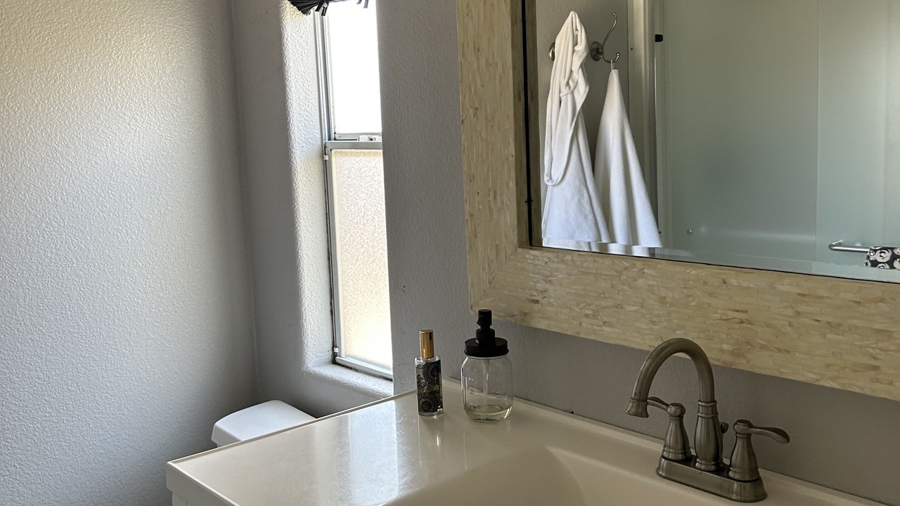 Photo of Bathroom in East Side Costa Mesa